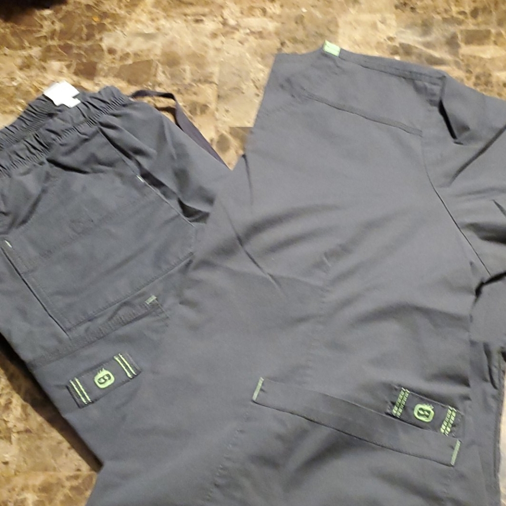Wonderflex scrubs